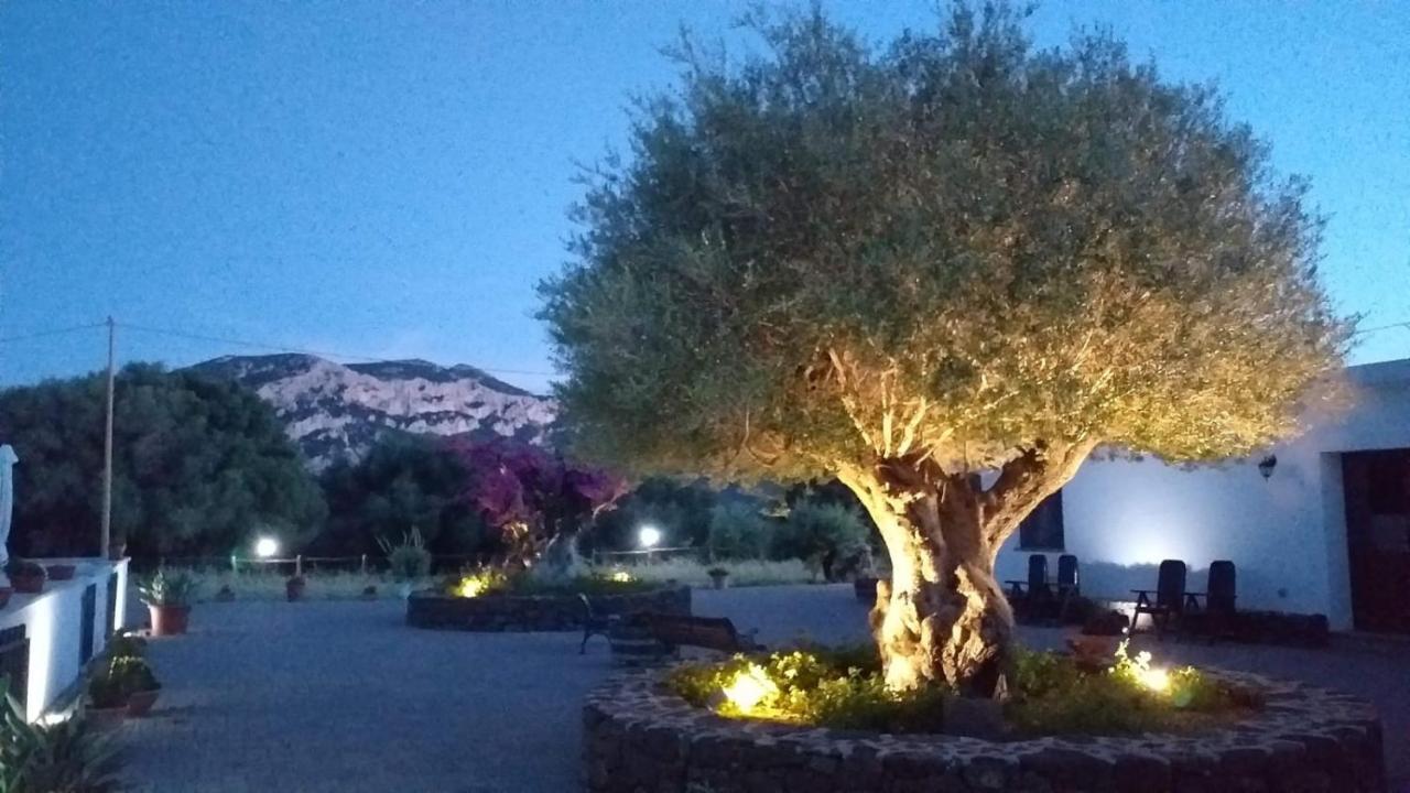 Vistamare Villa Orosei Exterior foto